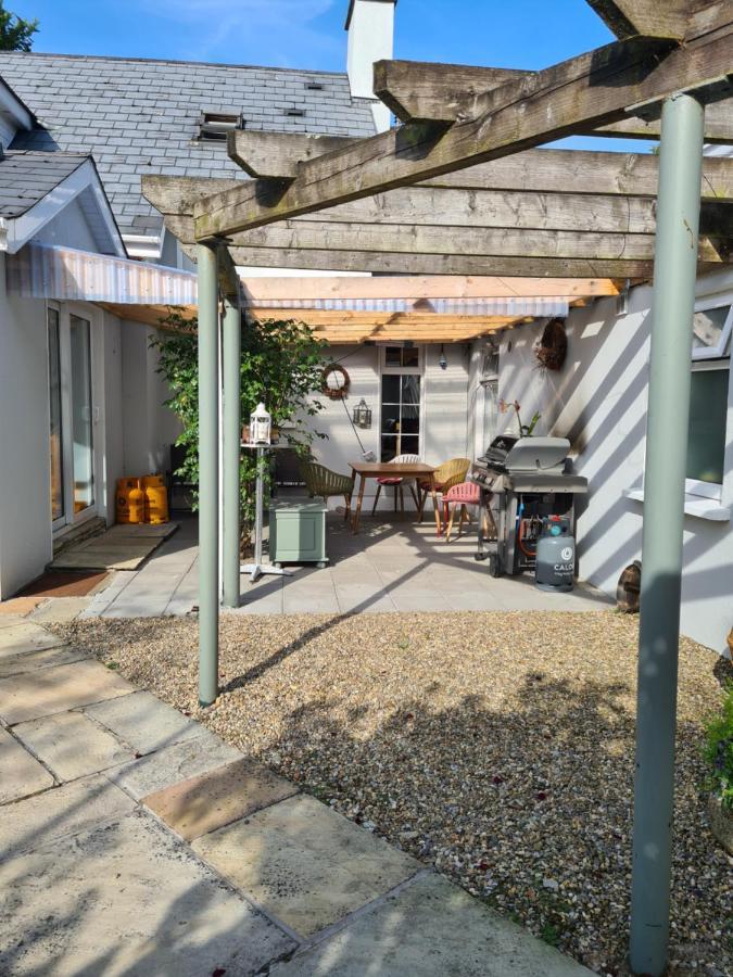 Brookvale Bed & Breakfast Wellingtonbridge Bagian luar foto