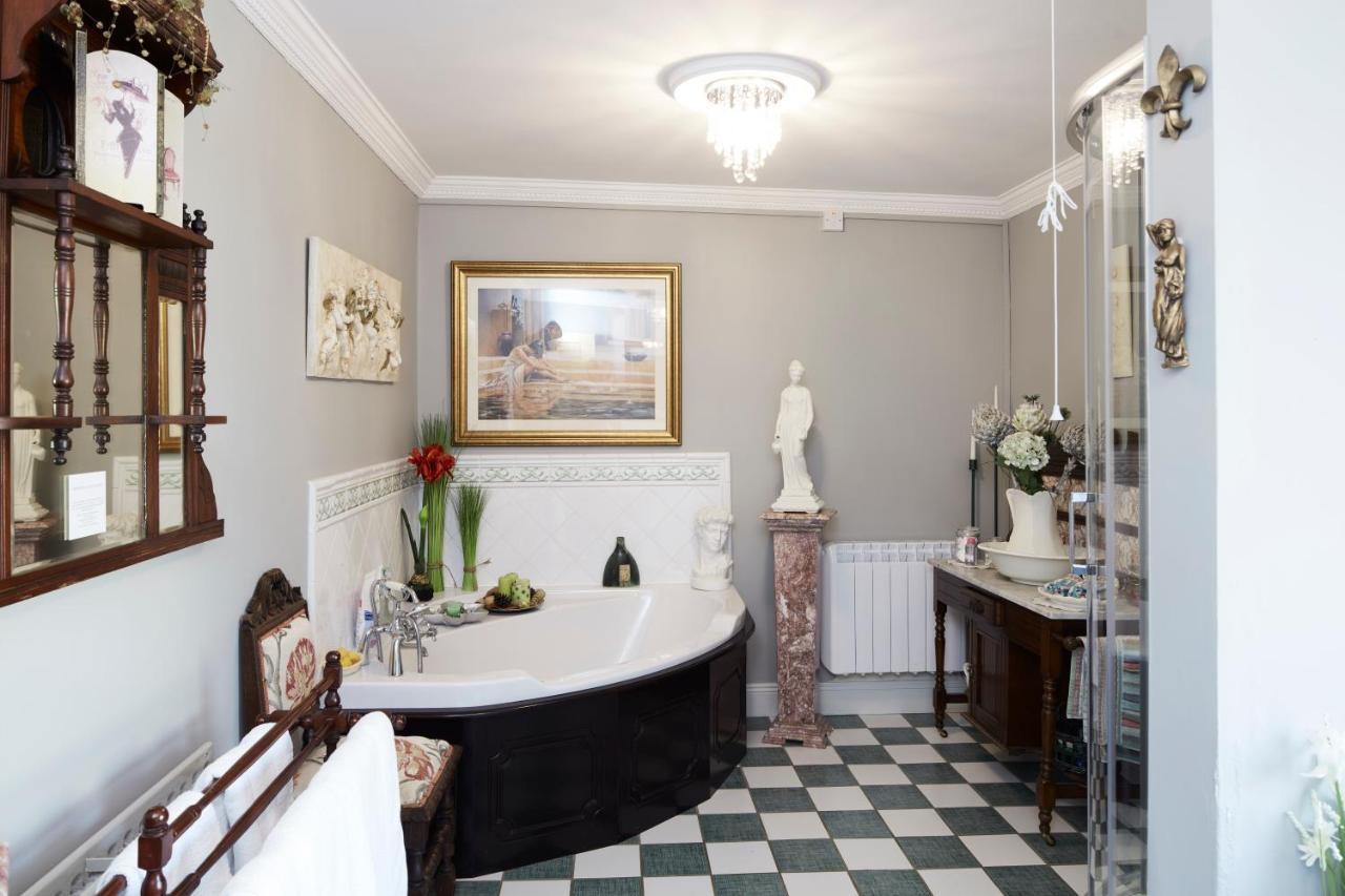 Brookvale Bed & Breakfast Wellingtonbridge Bagian luar foto